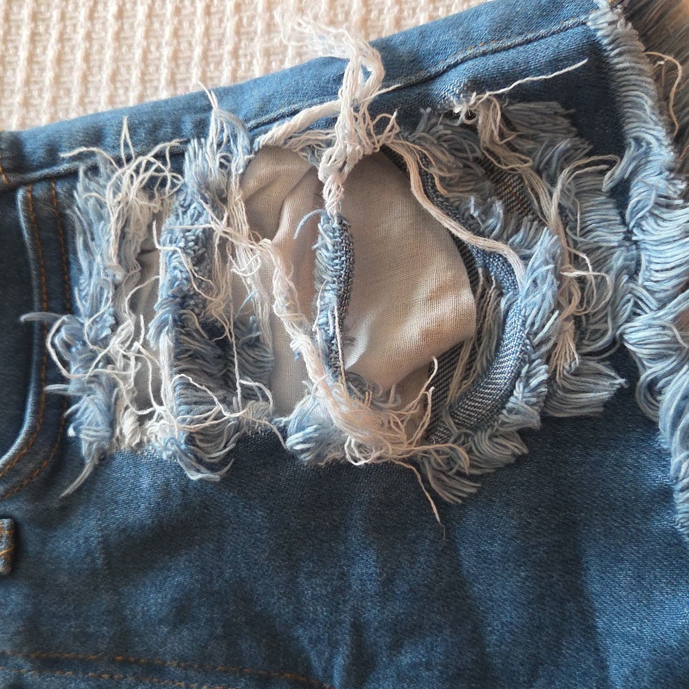 Fashion Nova Light Blue Denim Distressed Jeans - Picture 3 of 7